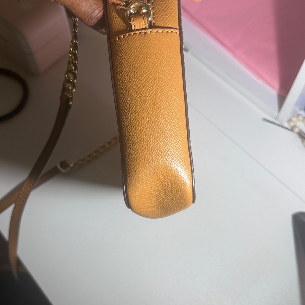 Michael Kors Jet Set Large East West Crossbody Shoulder Bag Gold - Picture 7 of 9